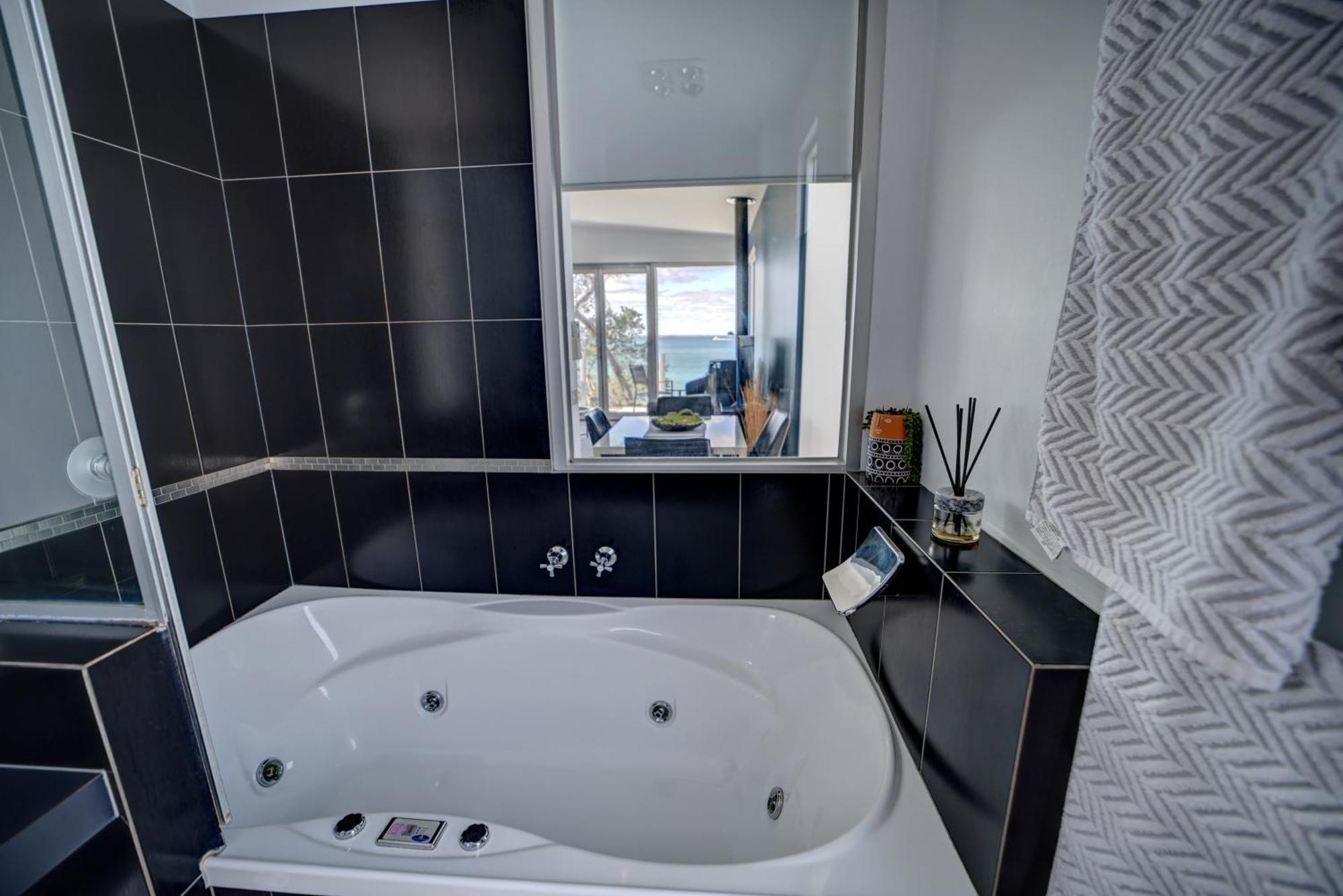 Battery Cove Beach Front Apartment Port Fairy Bagian luar foto